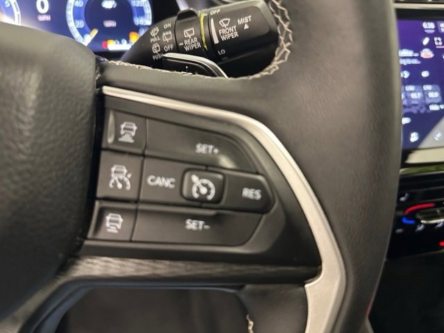 Used 2023 Jeep Grand Cherokee L Laredo w/ Luxury Tech Group I image 33