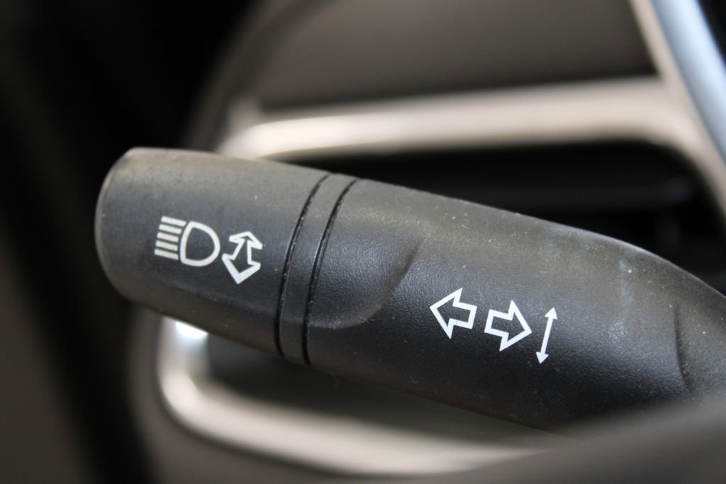 Used 2018 Chevrolet Equinox LT image 32