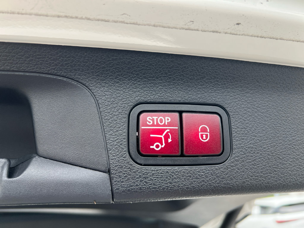 Used 2020 Mercedes-Benz GLS 580 4MATIC image 20