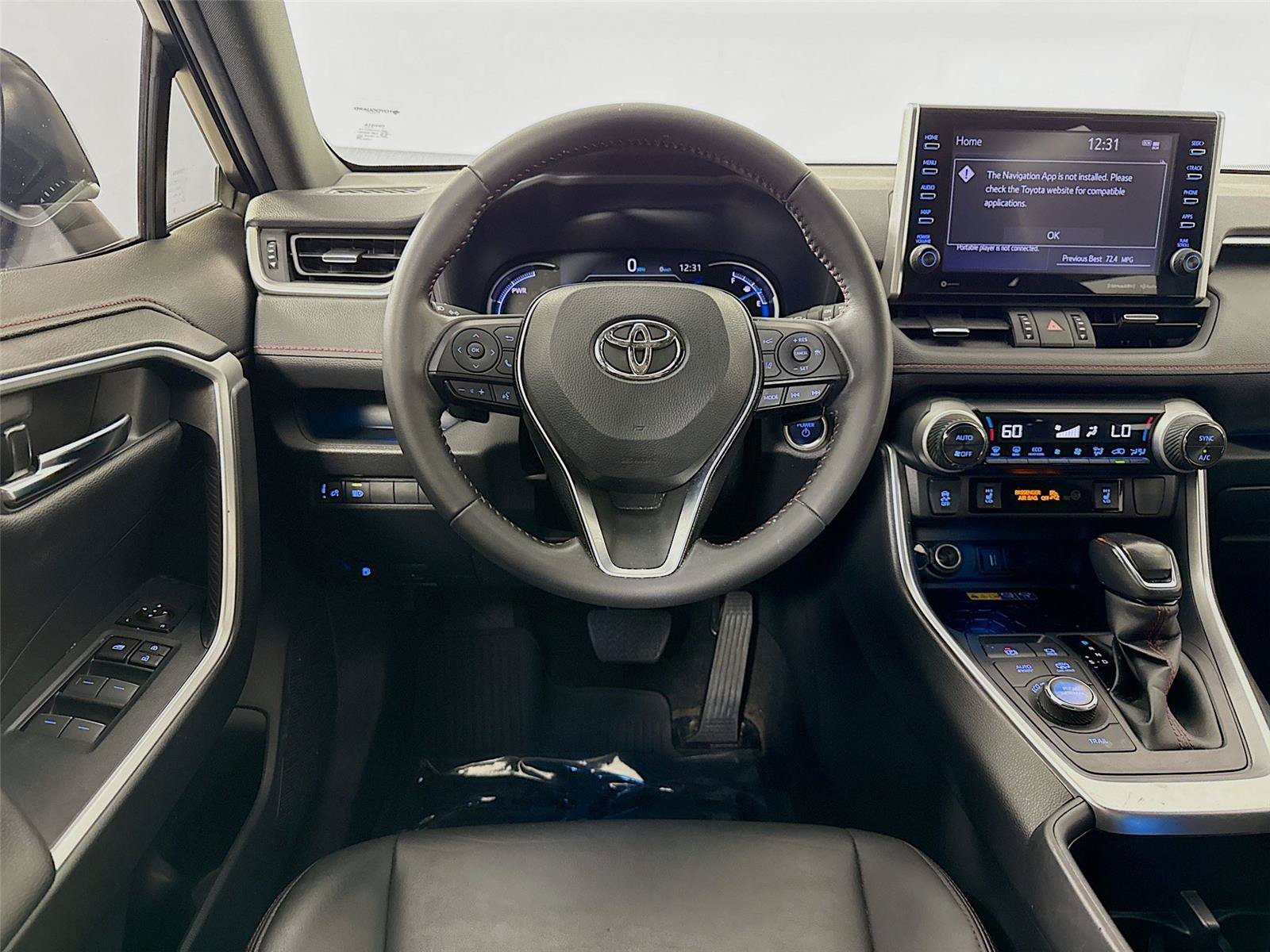 Used 2022 Toyota RAV4 XSE AWD/4WD image 3