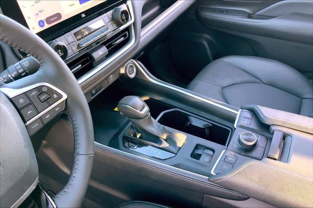 Certified 2026 Toyota Grand Highlander AWD image 16