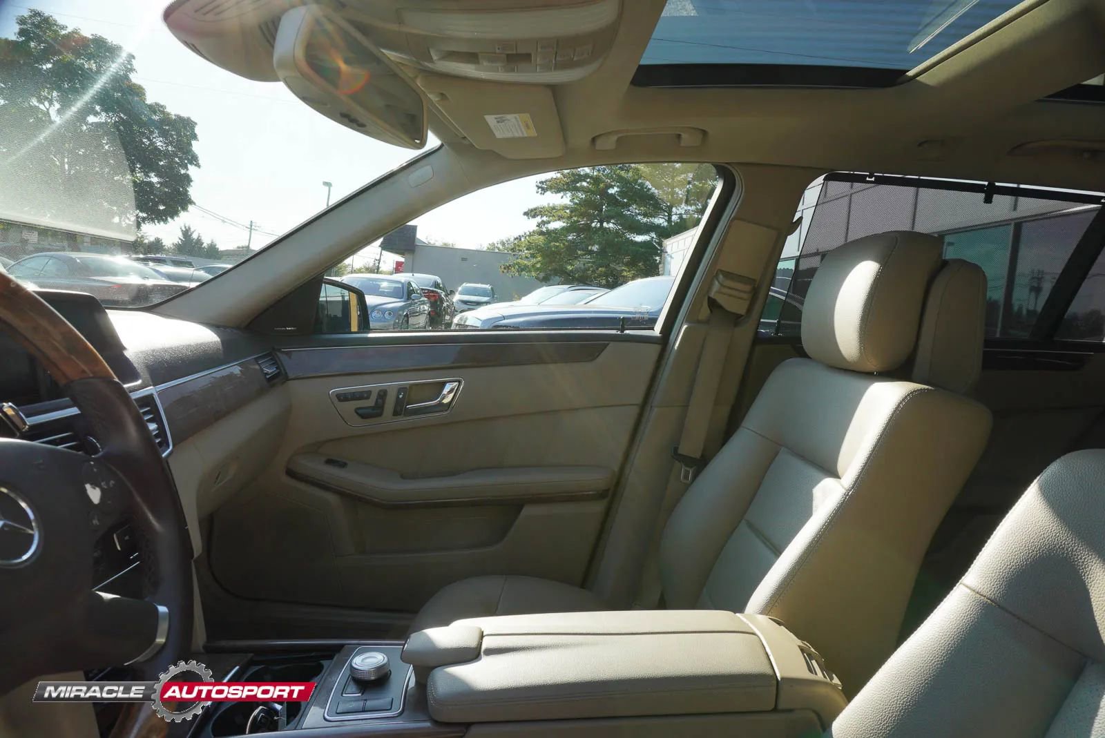 Used 2011 Mercedes-Benz E 350 4MATIC Wagon image 20