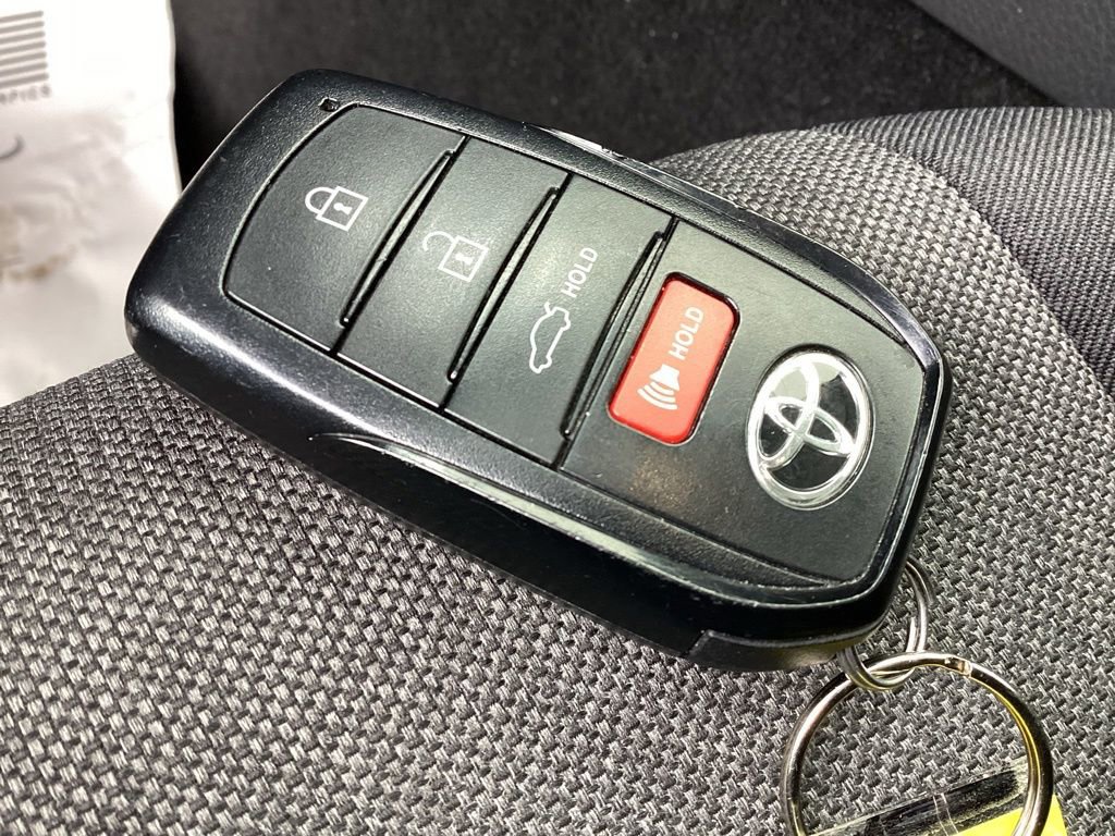 Used 2025 Toyota Camry LE image 24