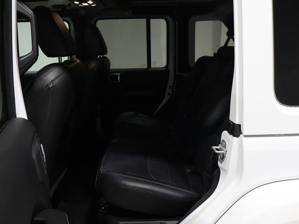 Certified 2021 Jeep Wrangler Unlimited Sahara w/ Cold Weather Group image 18