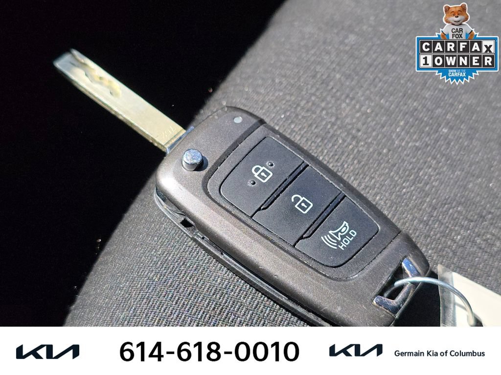 Used 2020 Hyundai Venue SEL FWD image 34