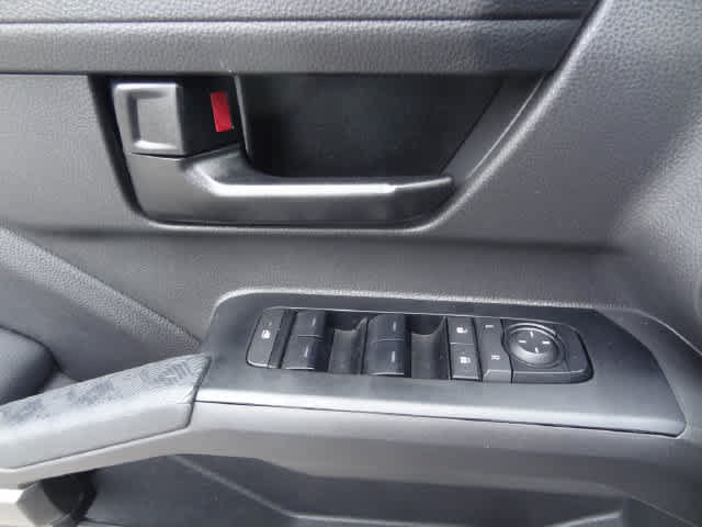 Used 2025 Toyota Tacoma SR5 AWD/4WD image 14