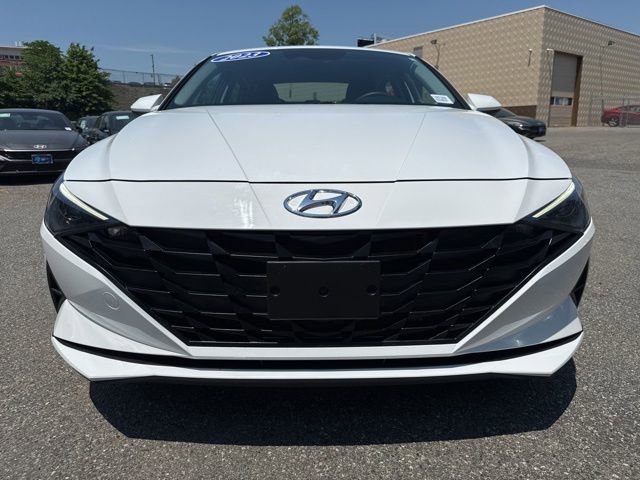 Used 2023 Hyundai Elantra Blue FWD image 2