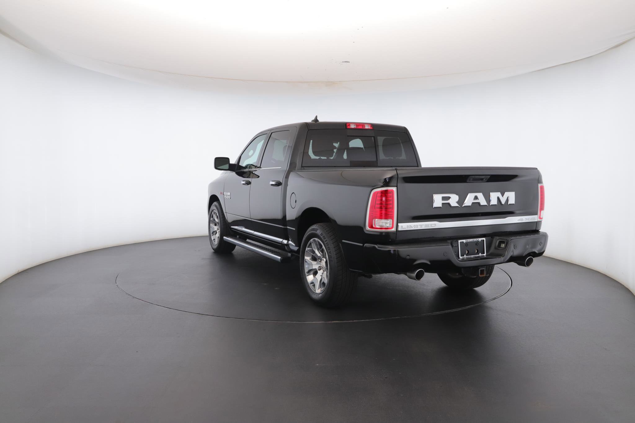 Used 2018 RAM 1500 Limited image 30