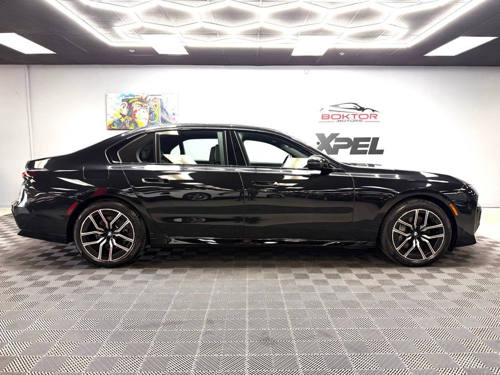 Used 2026 BMW 740i xDrive AWD/4WD image 17