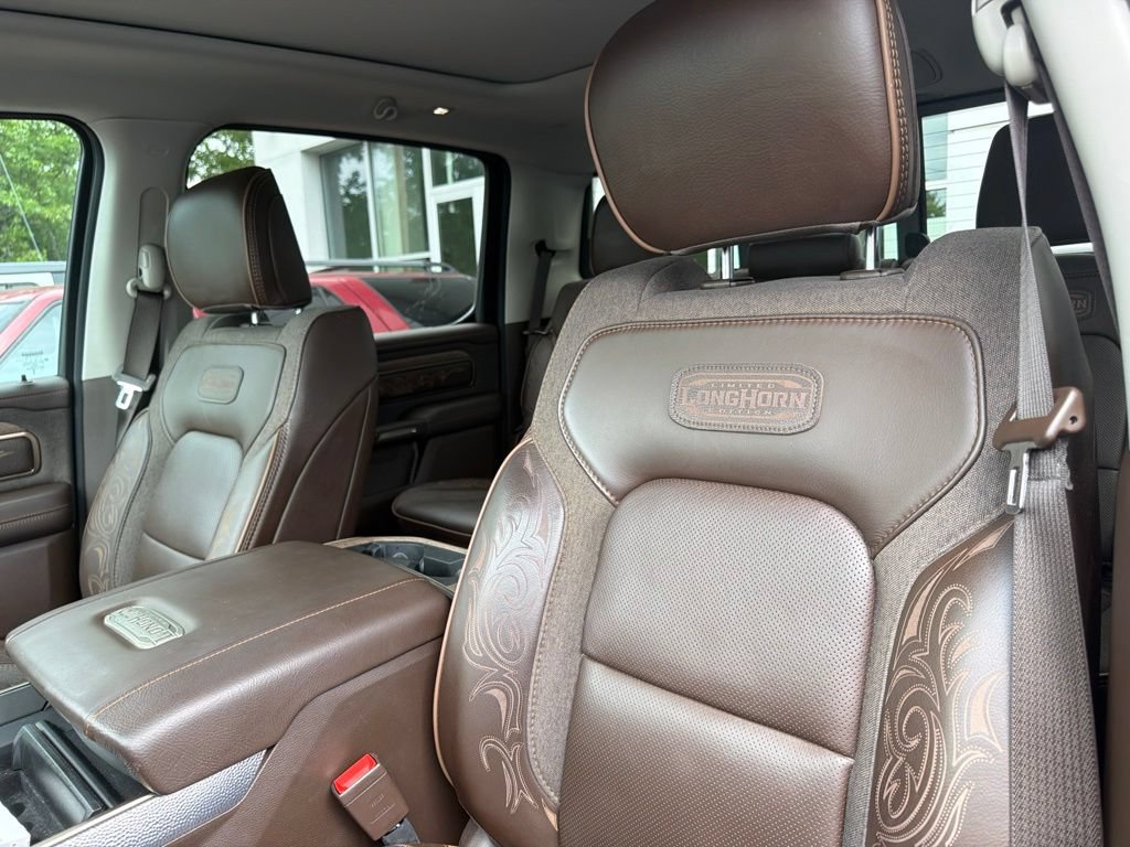 Used 2025 RAM 1500 Limited AWD/4WD image 8