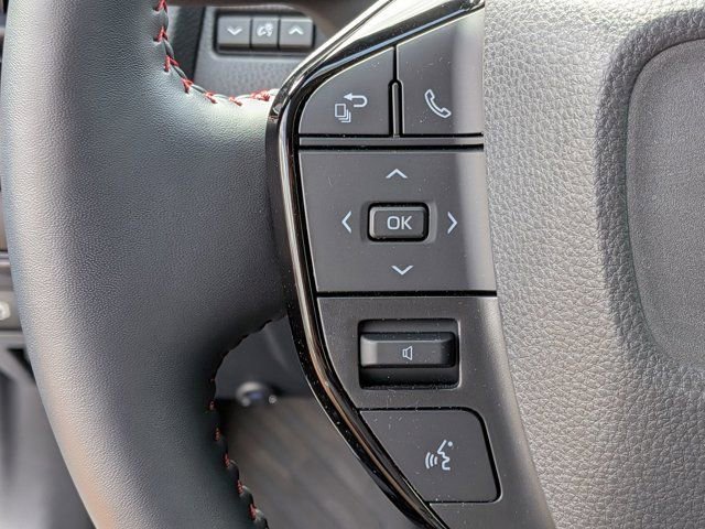Used 2024 Toyota Prius Prime SE FWD image 22