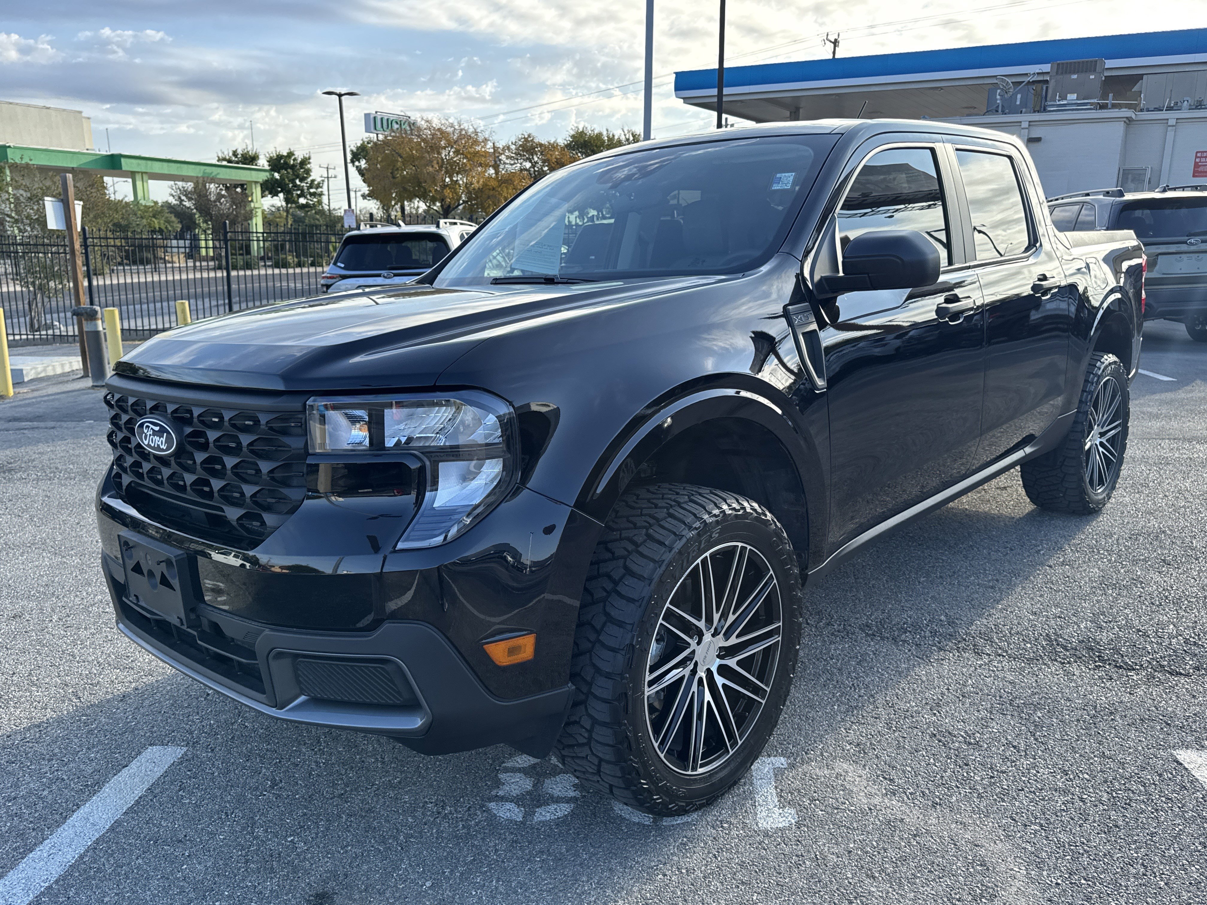 Used 2025 Ford Maverick XLT w/ Equipment Group 302A image 7
