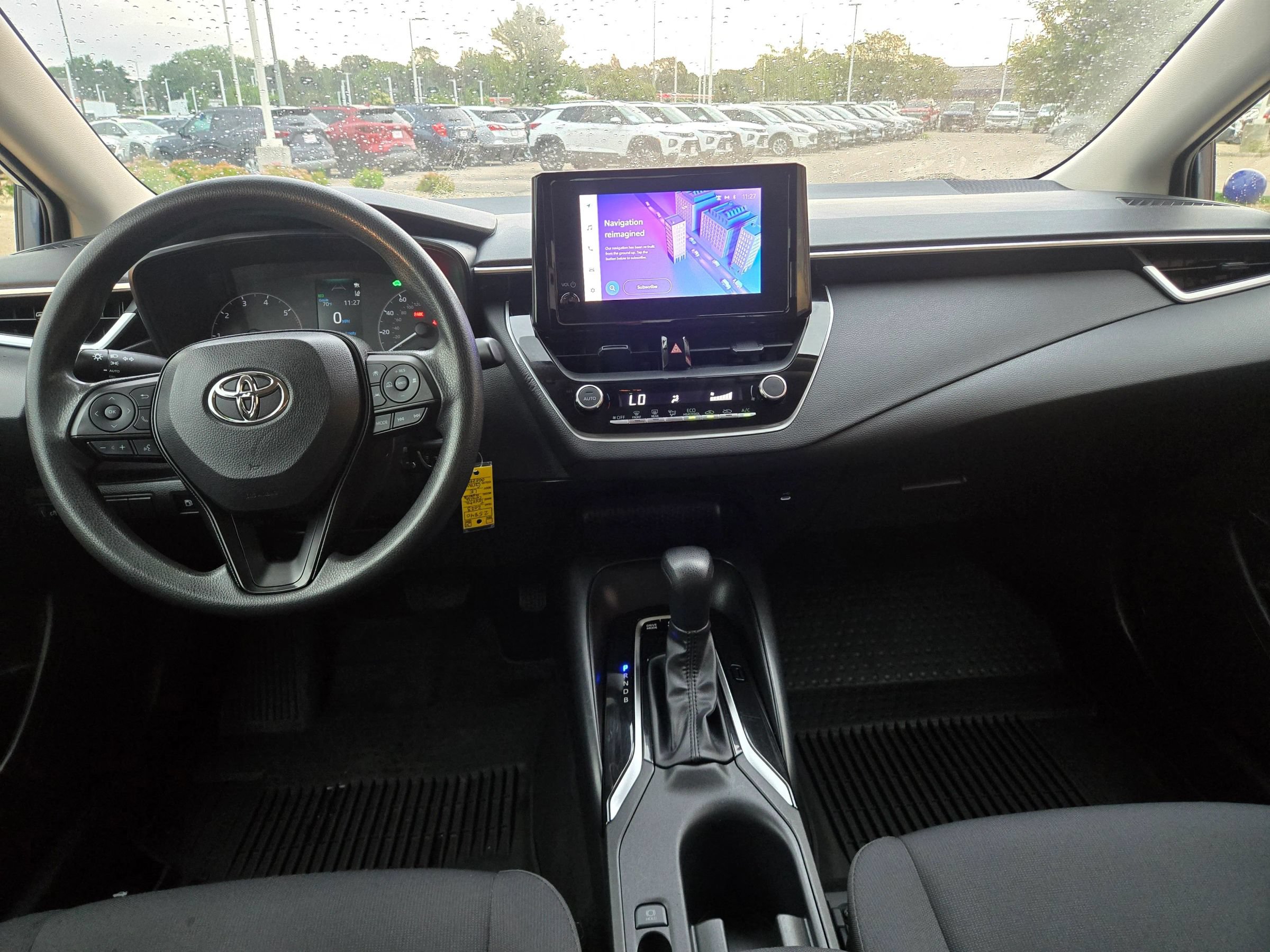 Used 2023 Toyota Corolla LE FWD image 11