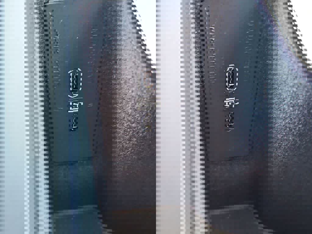 Used 2022 Volvo XC60 B5 Momentum AWD/4WD image 33