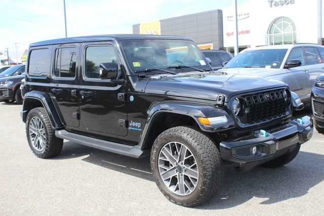 Used 2024 Jeep Wrangler High Altitude AWD/4WD image 1