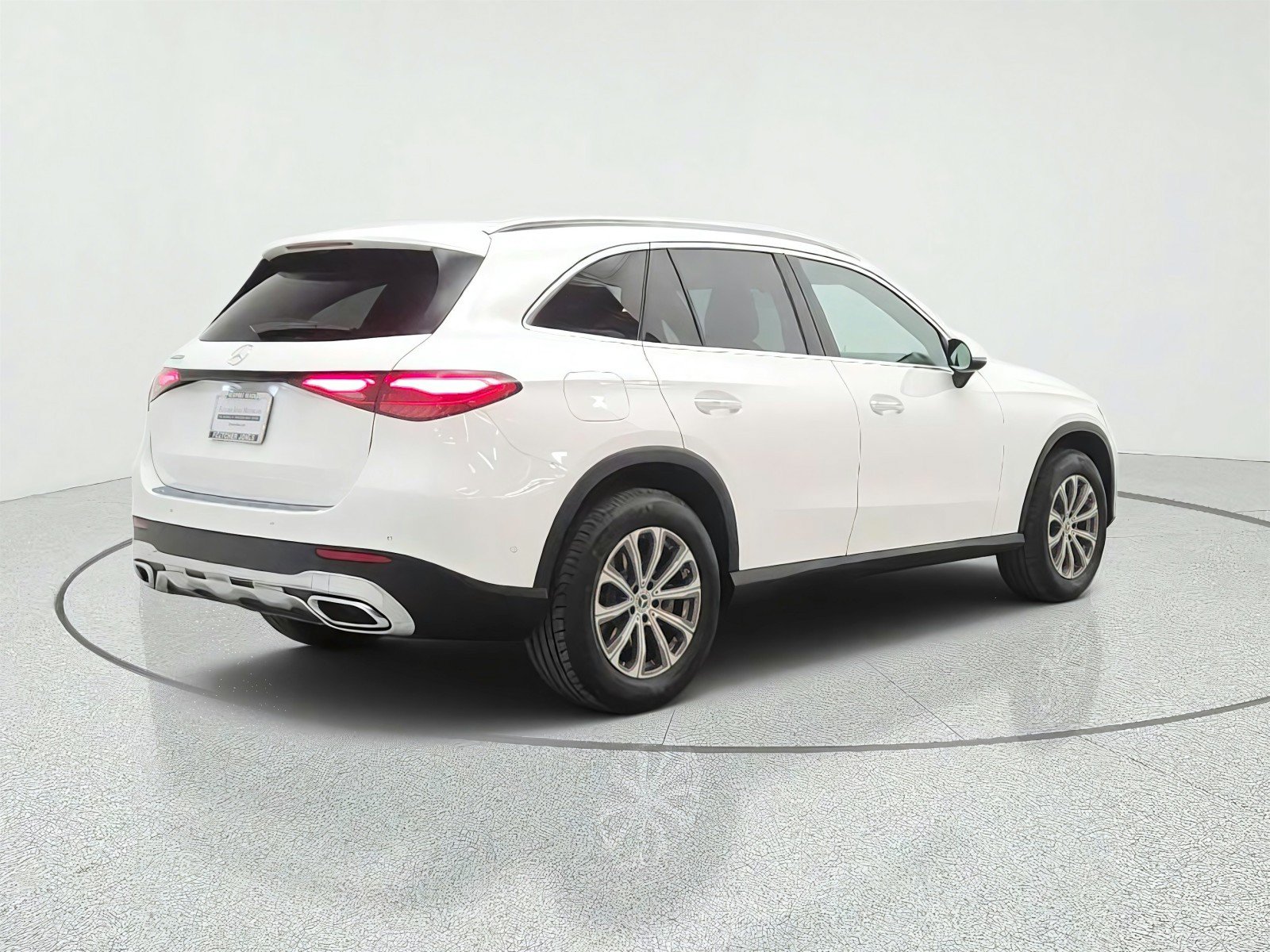 Used 2024 Mercedes-Benz GLC 300 image 5