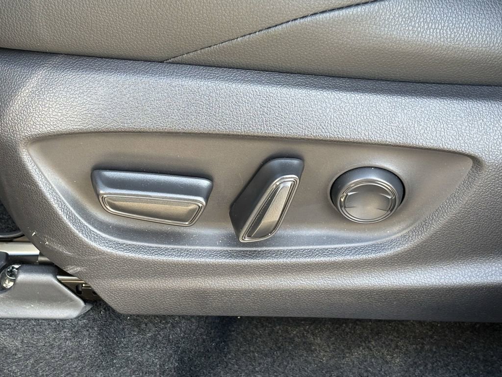 Used 2025 Toyota bZ4X FWD w/ Weather Package image 20