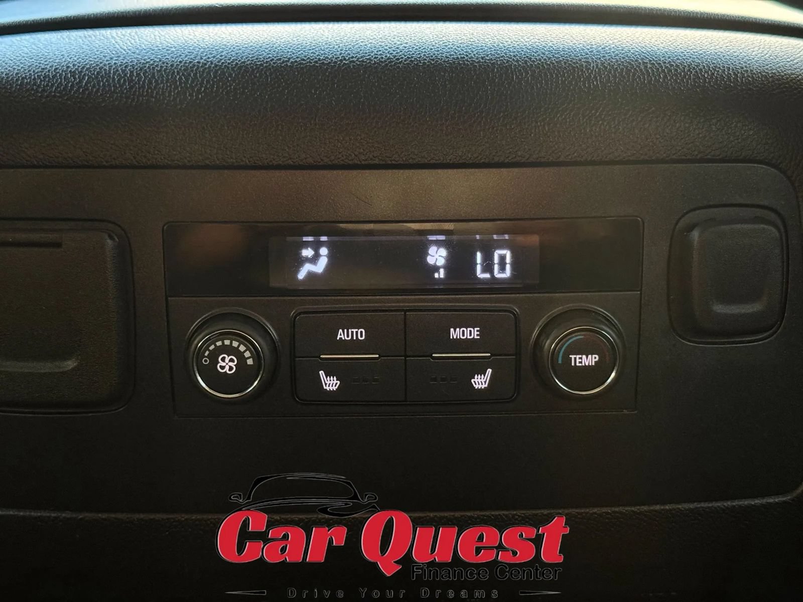 Used 2018 Chevrolet Tahoe Premier AWD/4WD image 23