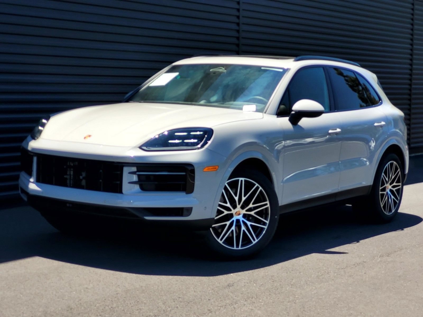 New 2026 Porsche Cayenne AWD/4WD image 2