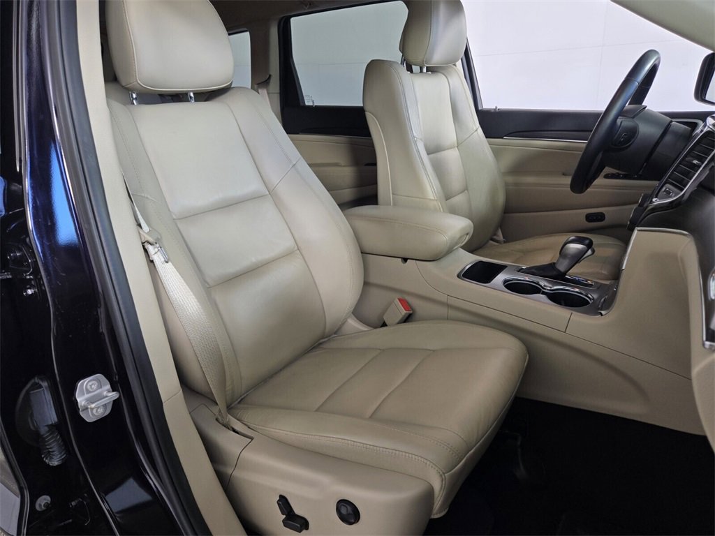 Used 2021 Jeep Grand Cherokee Limited image 16