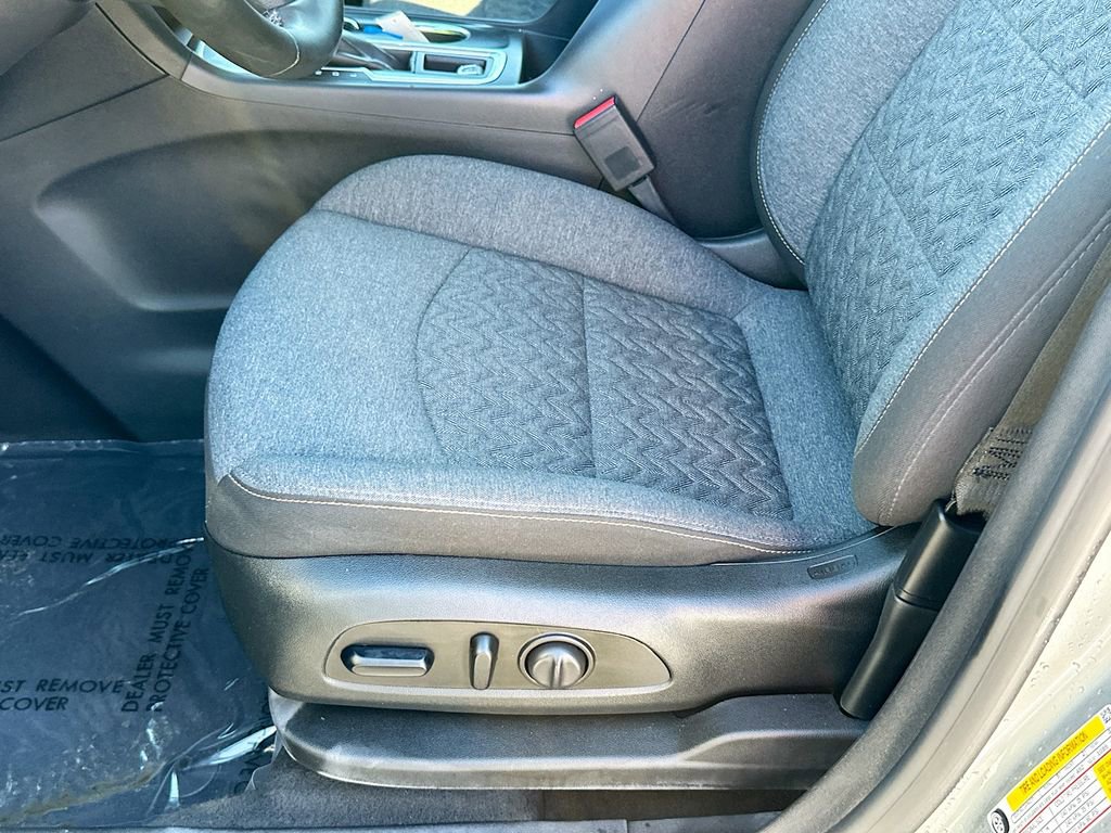 Used 2023 Chevrolet Equinox LT image 19