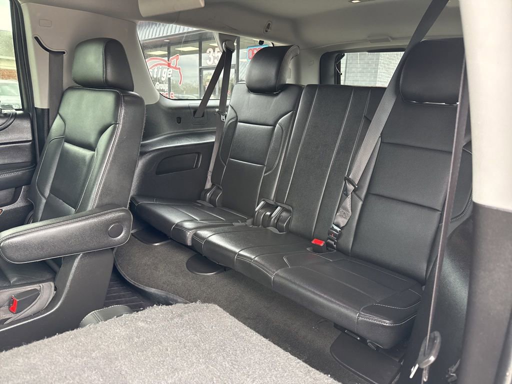Used 2018 Chevrolet Suburban Premier AWD/4WD image 19