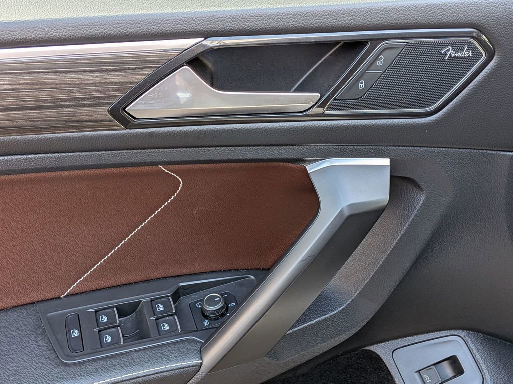 Used 2022 Volkswagen Tiguan SEL R-Line image 15