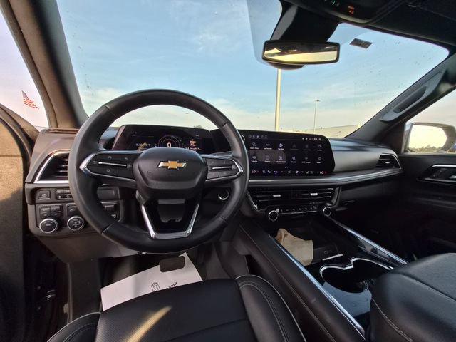 Used 2025 Chevrolet Tahoe Premier w/ Sun And Tow Package AWD/4WD image 10