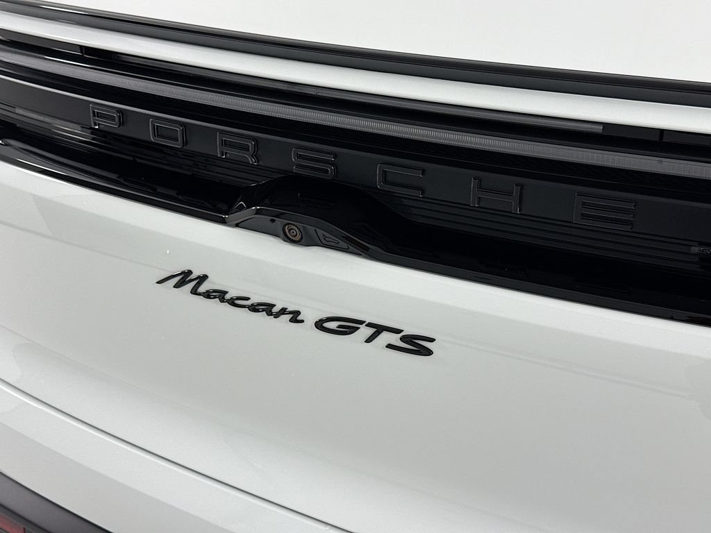 New 2026 Porsche Macan GTS Electric AWD/4WD image 37