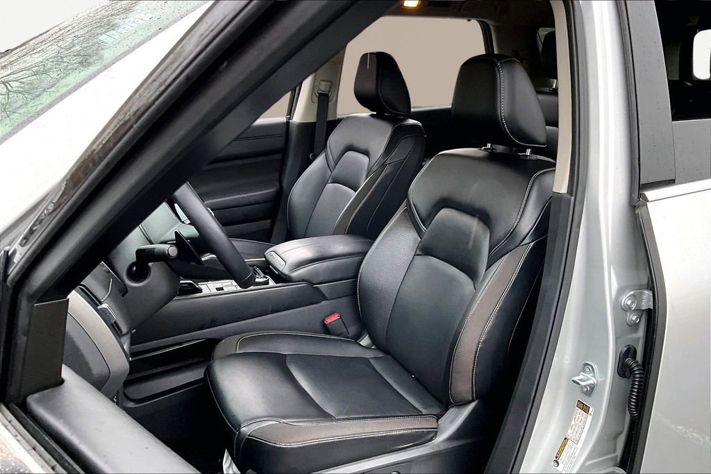 Used 2023 Nissan Pathfinder SL image 18