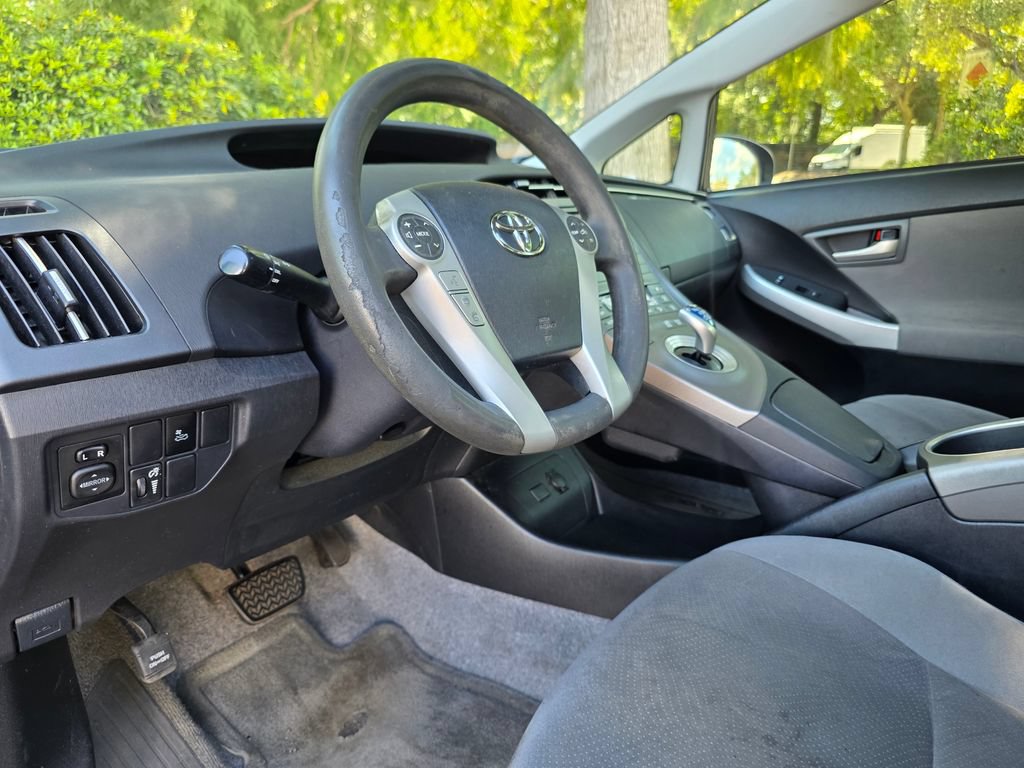 Used 2015 Toyota Prius Three w/ Solar Roof Package FWD image 15