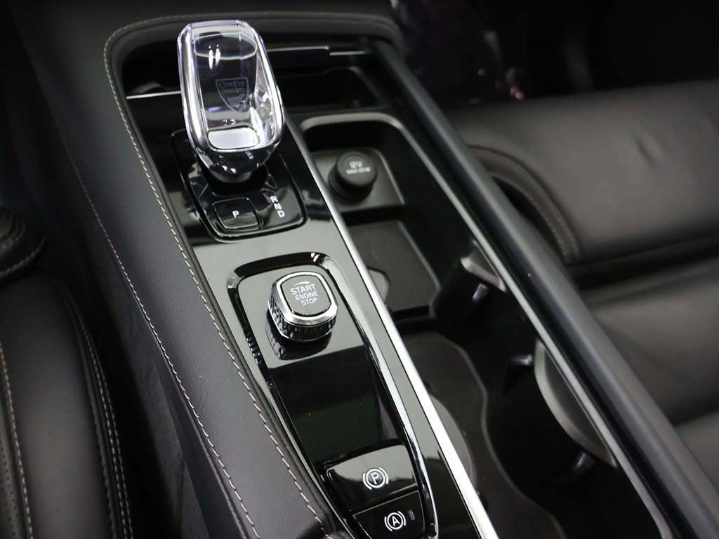 Used 2023 Volvo XC90 T8 Ultimate w/ Protection Package Premier AWD/4WD image 60