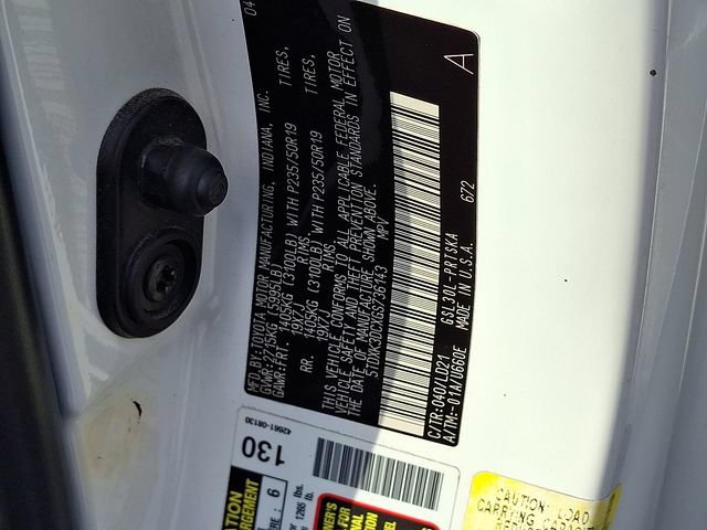 Used 2016 Toyota Sienna SE w/ SE Preferred Package FWD image 27