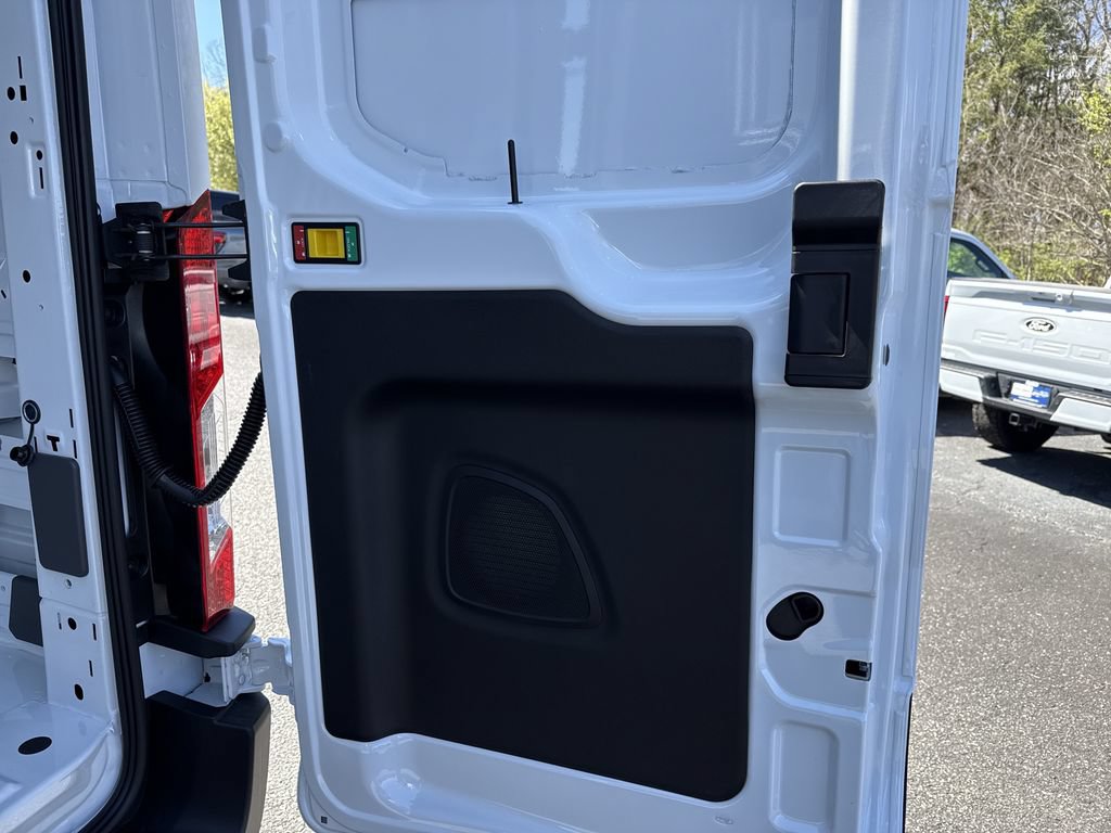 New 2026 Ford Transit 250 148 Medium Roof RWD image 21