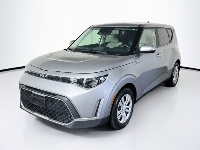 Certified 2023 Kia Soul LX FWD image 1