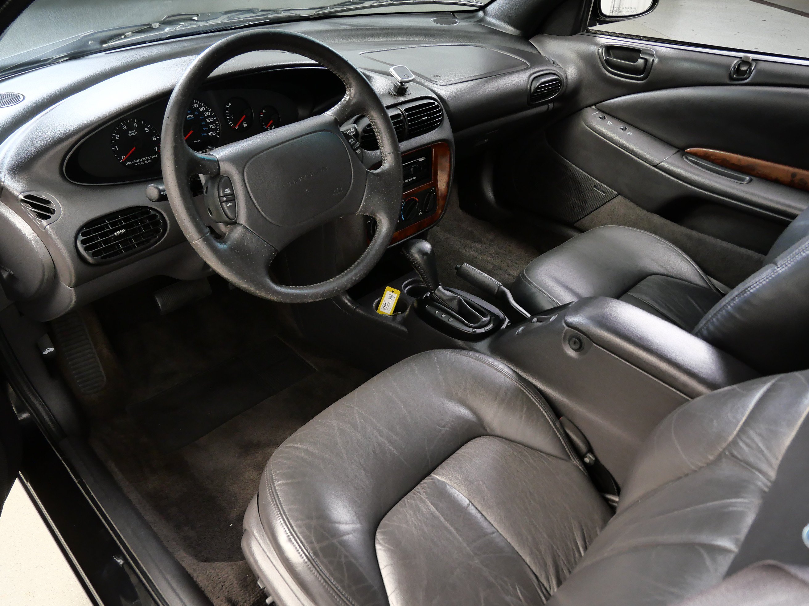 Used 1998 Chrysler Sebring JXI FWD image 2