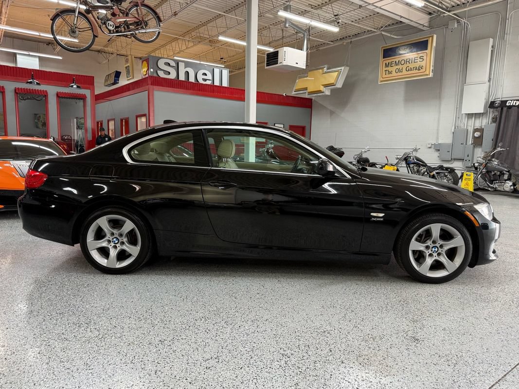 Used 2013 BMW 335i xDrive Coupe AWD/4WD image 7