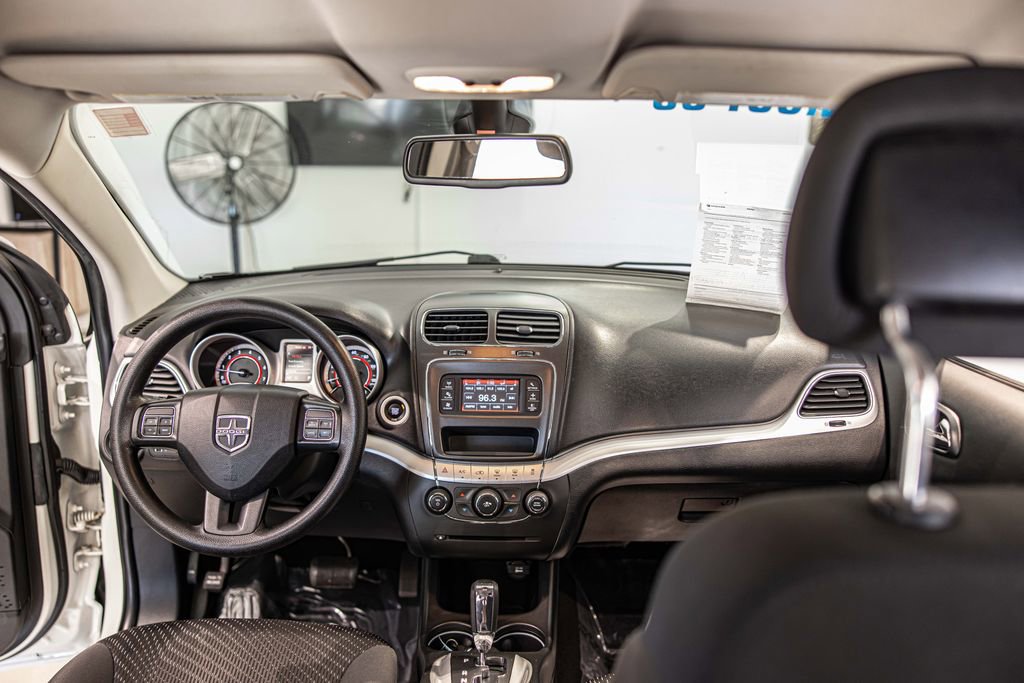Used 2018 Dodge Journey SE FWD image 33