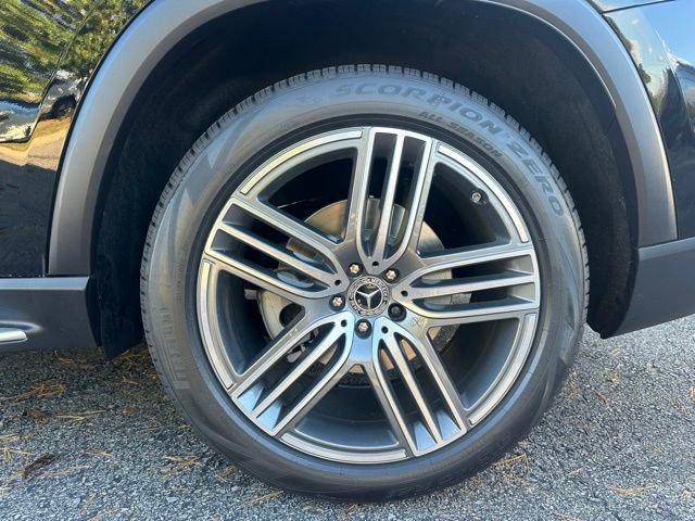 Used 2026 Mercedes-Benz GLS 450 4MATIC image 10