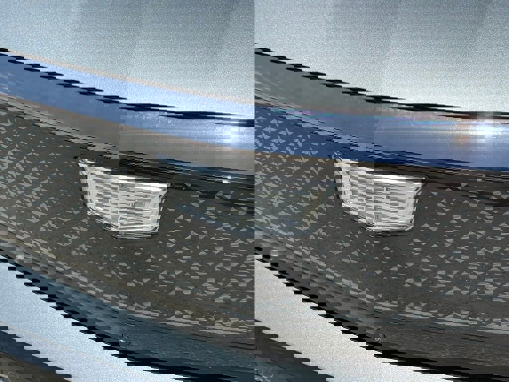 New 2026 Cadillac Optiq V AWD/4WD image 7