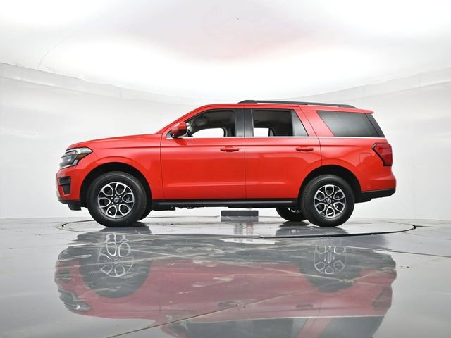 Used 2024 Ford Expedition XLT image 36