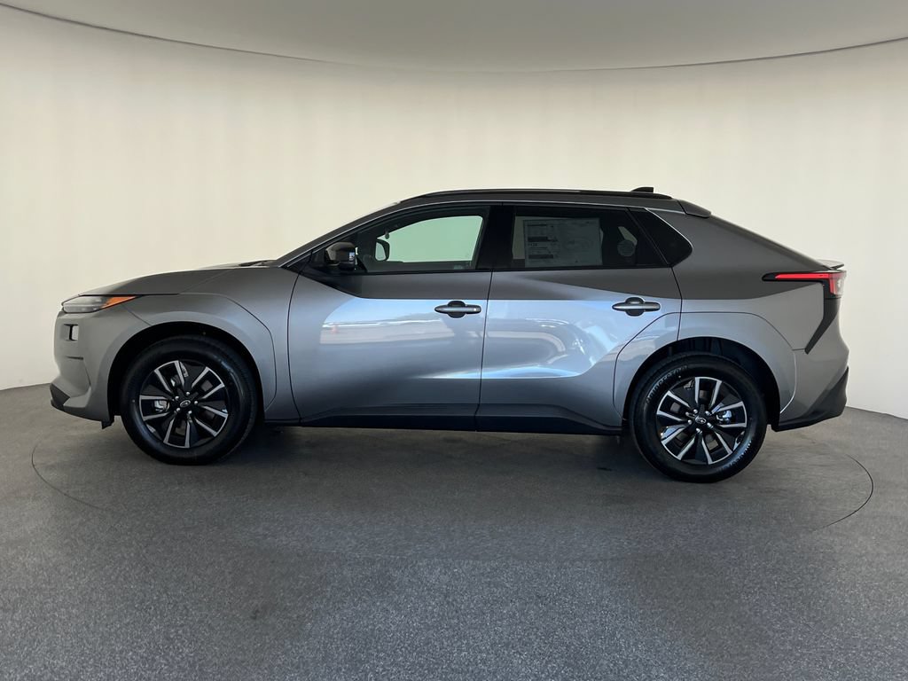 New 2026 Subaru Solterra AWD/4WD image 8