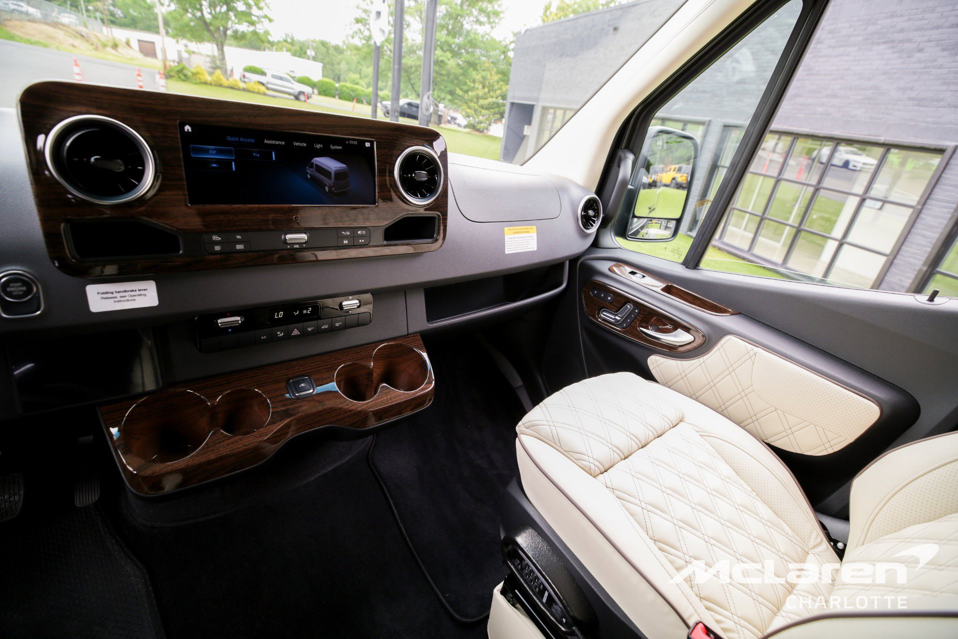 Used 2023 Mercedes-Benz Sprinter 3500 image 14