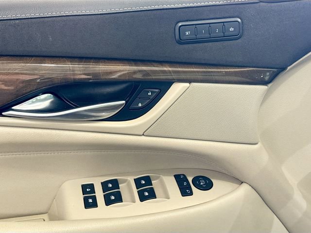 Used 2019 Cadillac Escalade ESV Luxury image 19