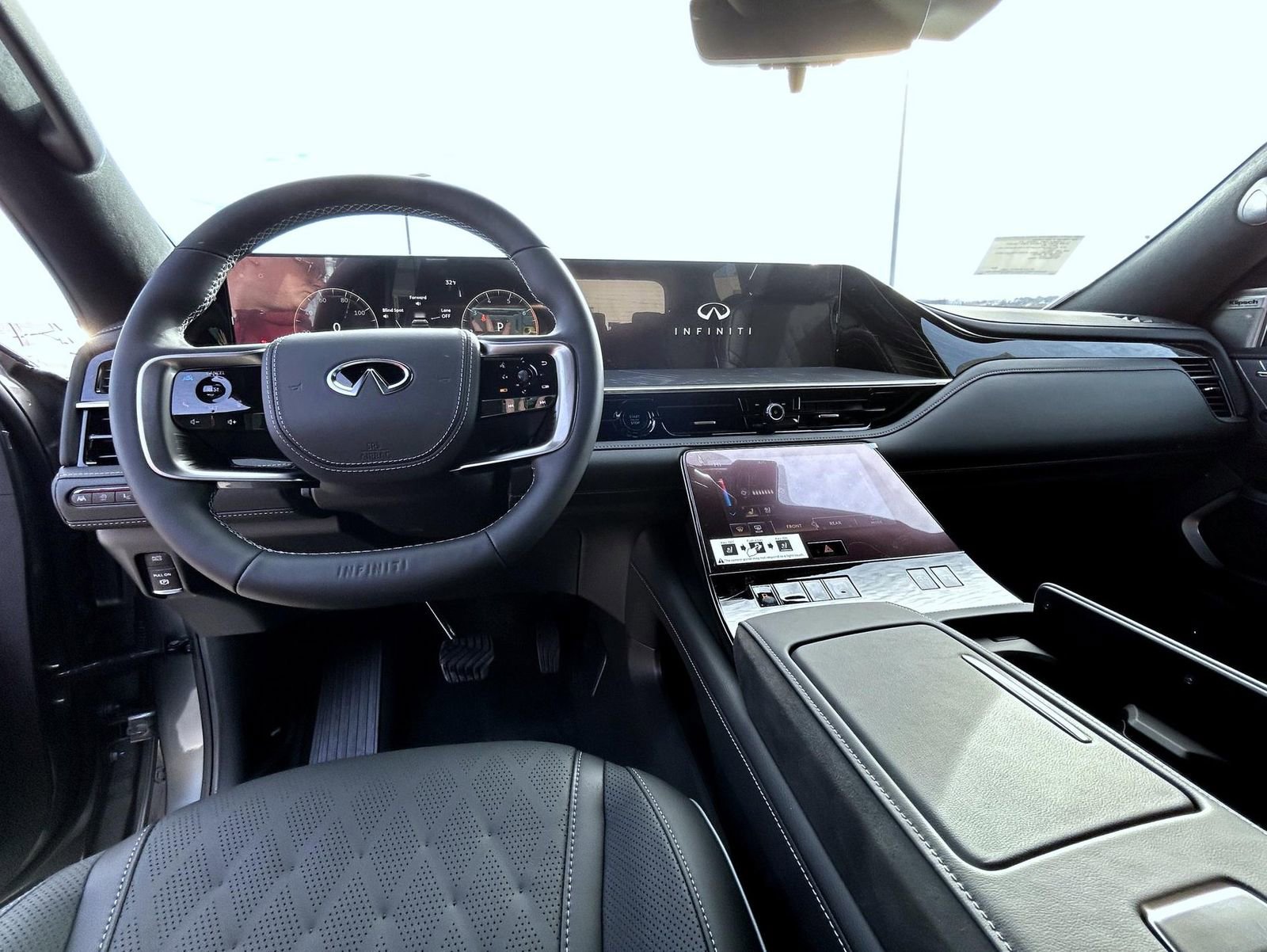 New 2026 INFINITI QX80 Autograph w/ Premium Cargo Package image 12