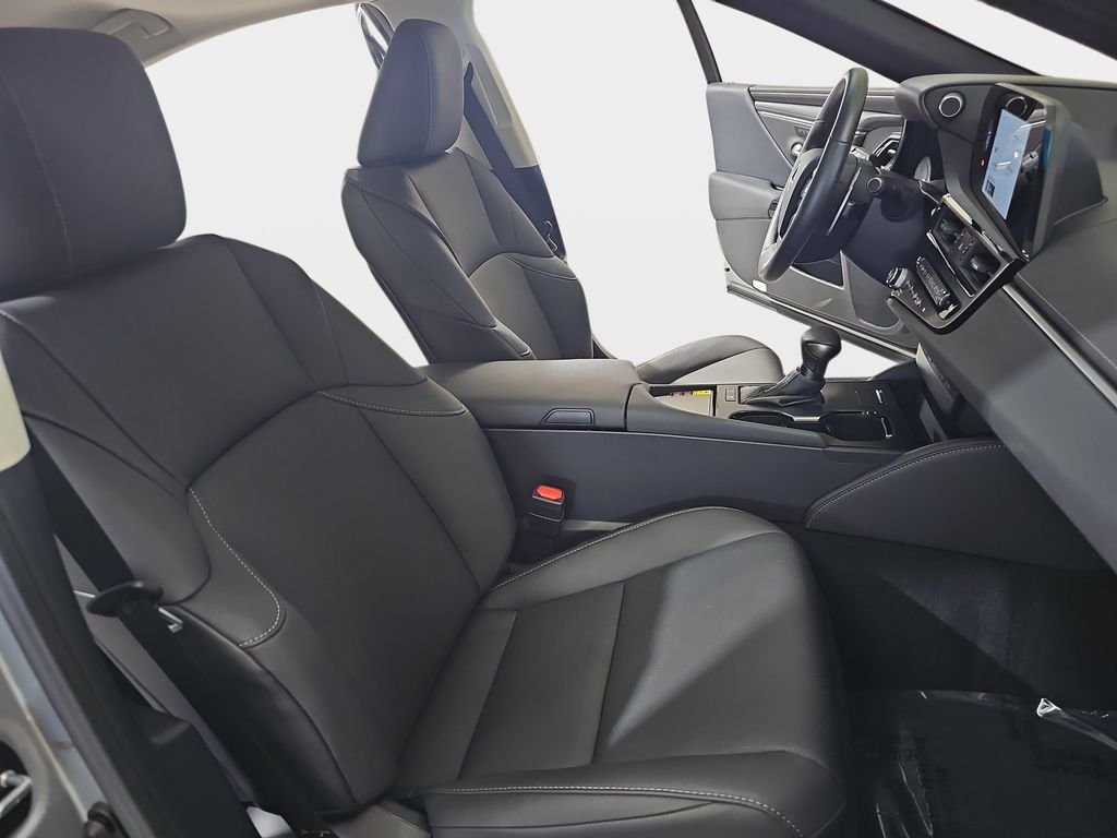 Certified 2025 Lexus ES 300h w/ Premium Package FWD image 10
