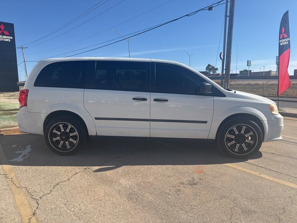 Used 2012 RAM C/V image 5