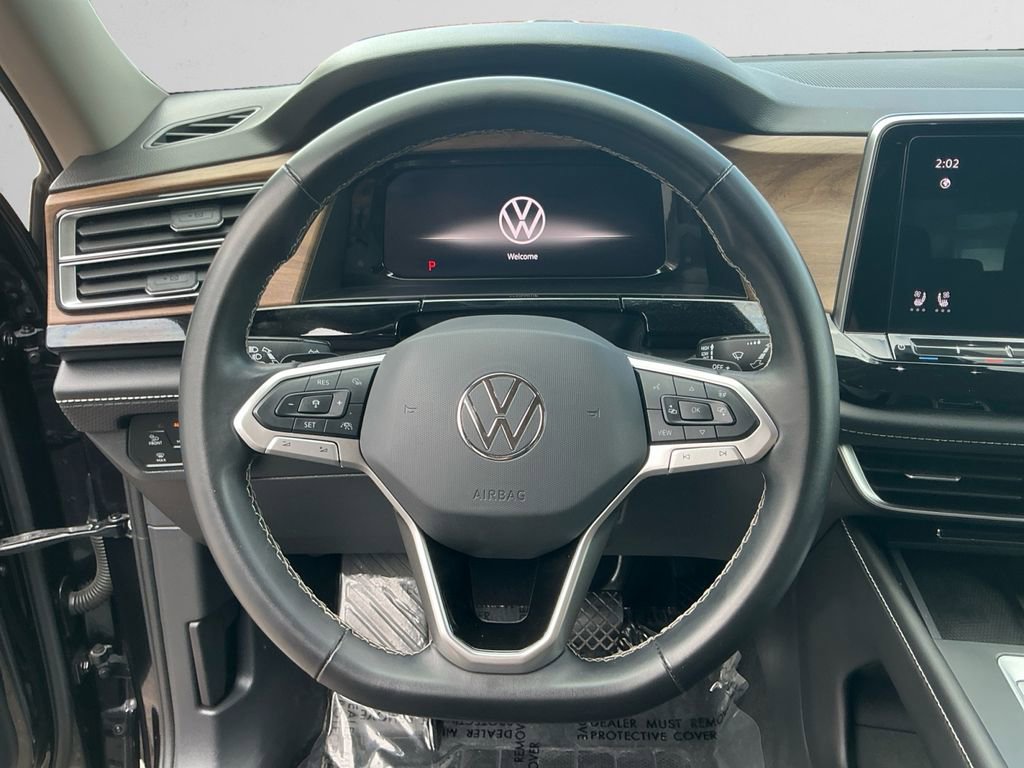 Used 2024 Volkswagen Atlas SE image 12