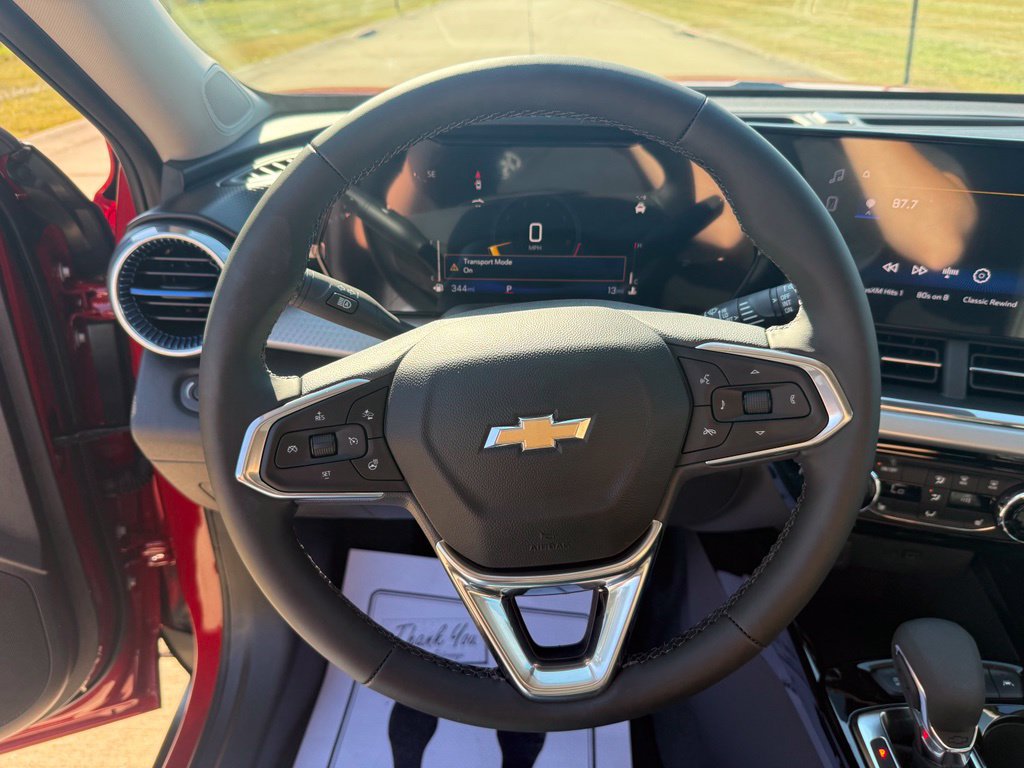 New 2026 Chevrolet Trax LT w/ Driver Confidence Package FWD image 30
