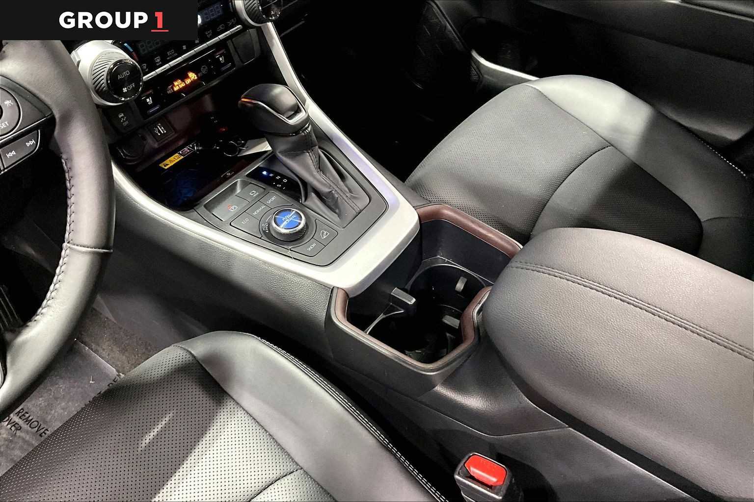 Certified 2025 Toyota RAV4 Limited w/ Advanced Technology Package image 17